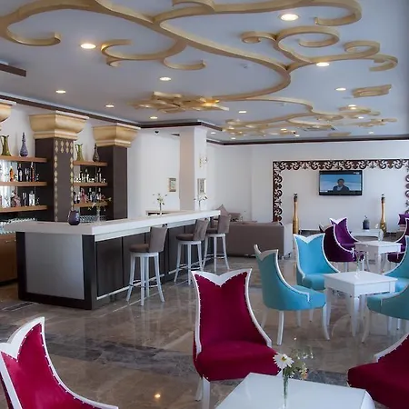 Life Elite Hotel 3*