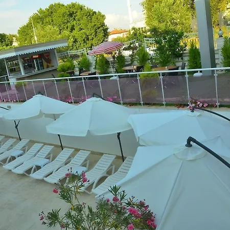 Szálloda Life Elite 3*