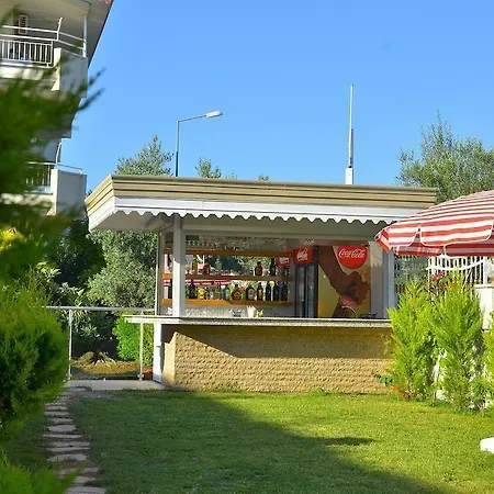 Life Elite Szálloda 3*