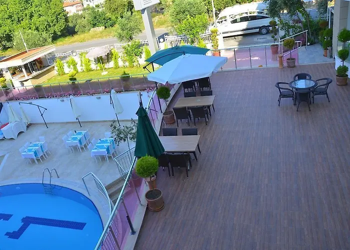 Life Elite Hotel 3*